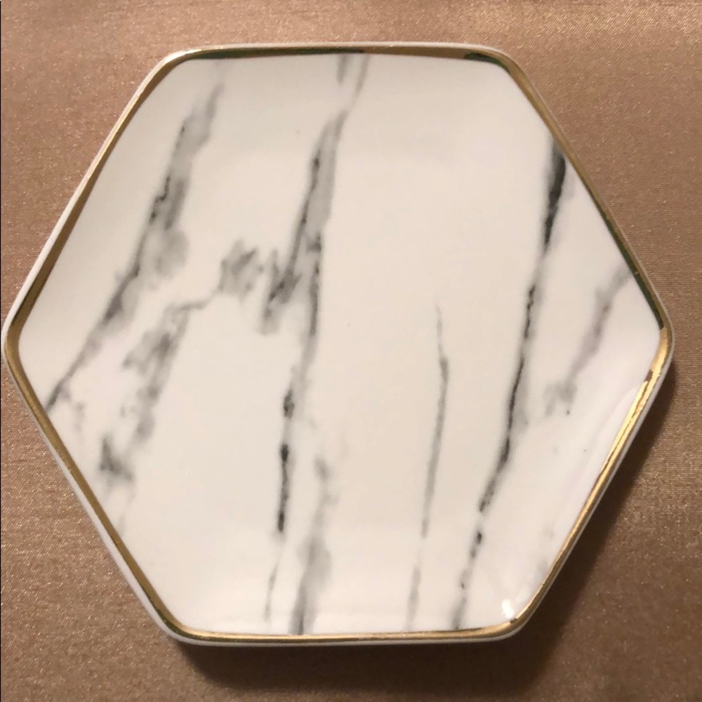 Pier 1 jewelry plate